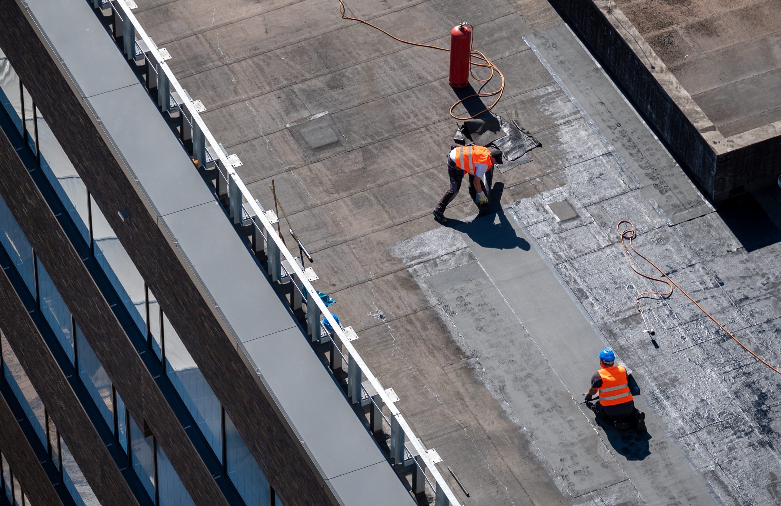 birds,eye,view,of,a,roof,construction,site.,professional,bitumen